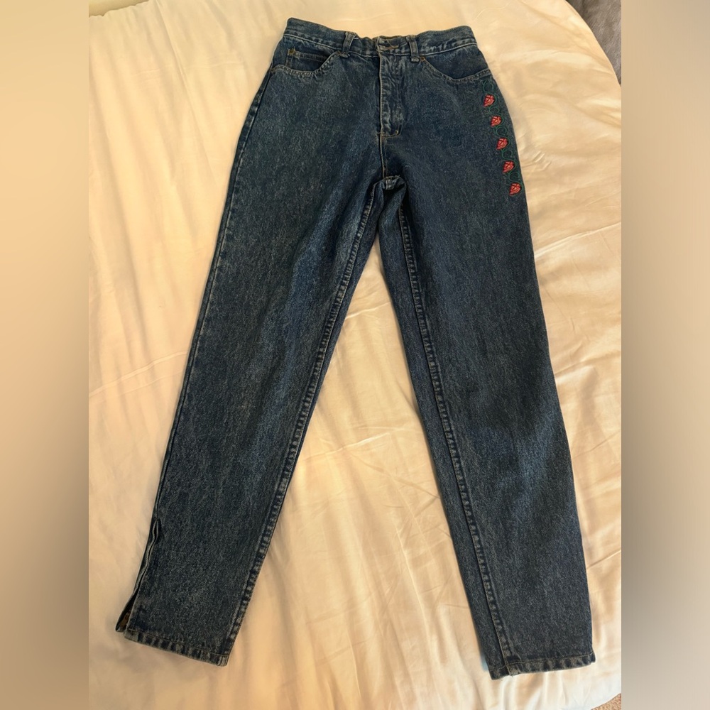 Vintage denim jeans with flower embroidery